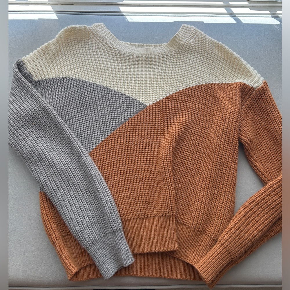color block women’s sweater